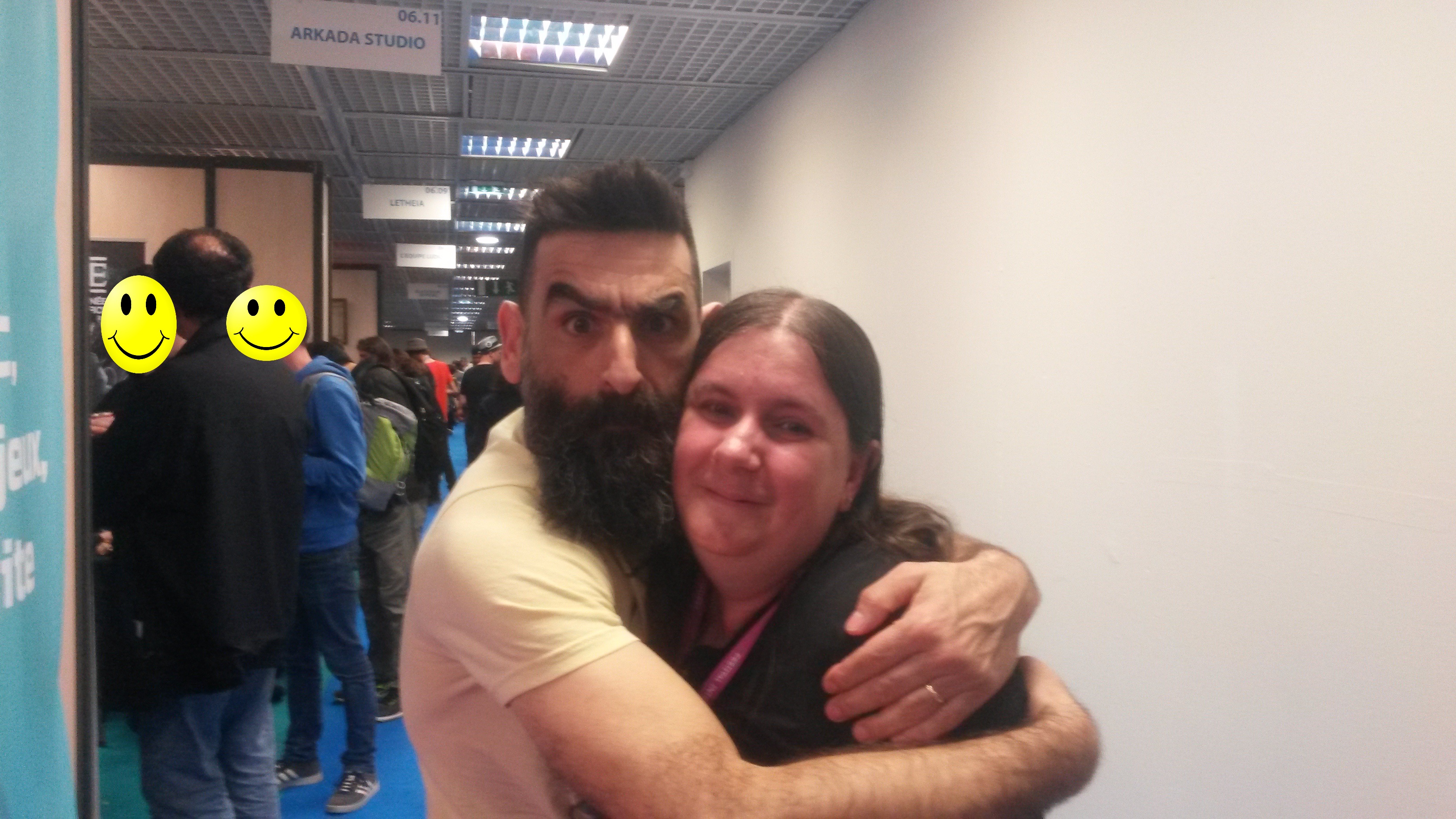 Merci pour le free hug et la photo Mr Phal ;)