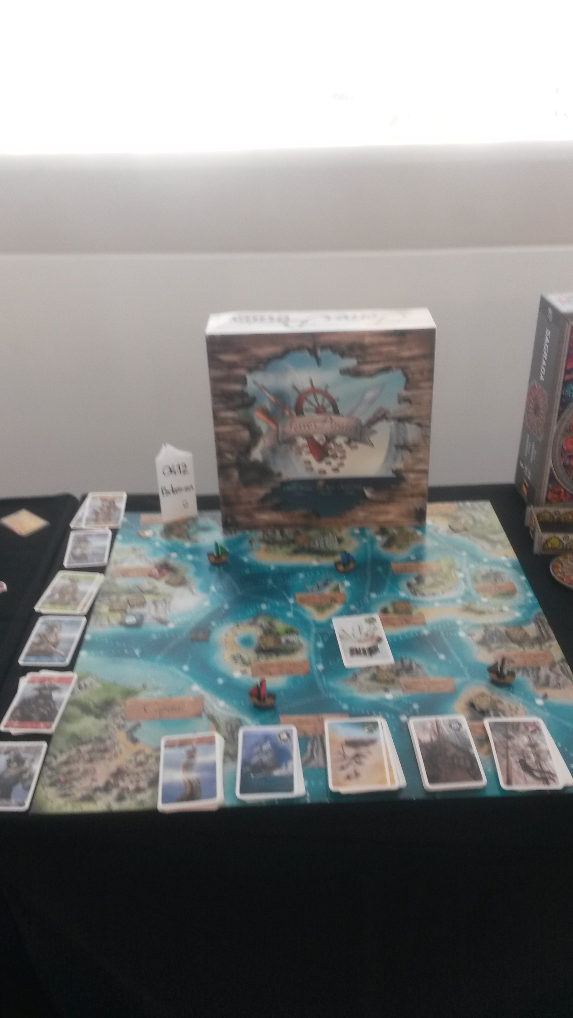 Terre de Pirate un très bon jeu à découvrir :)