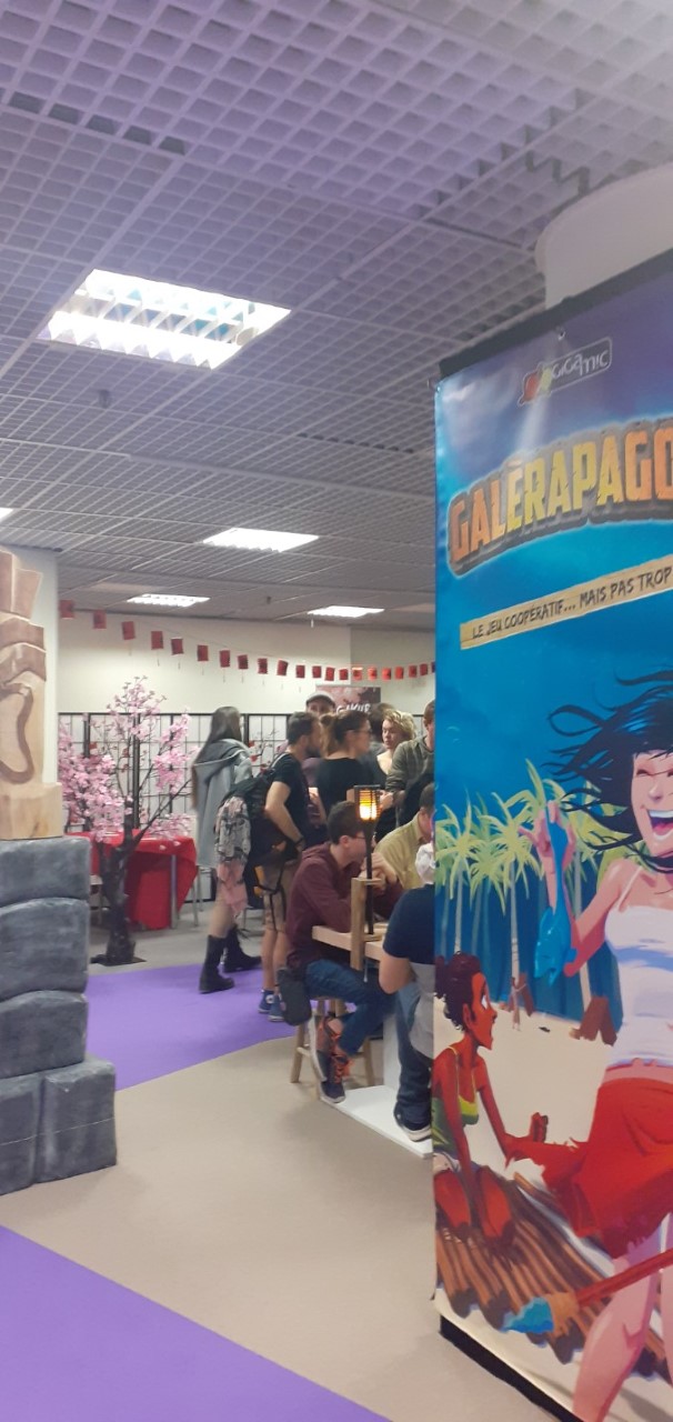 The Galerapagos stand!