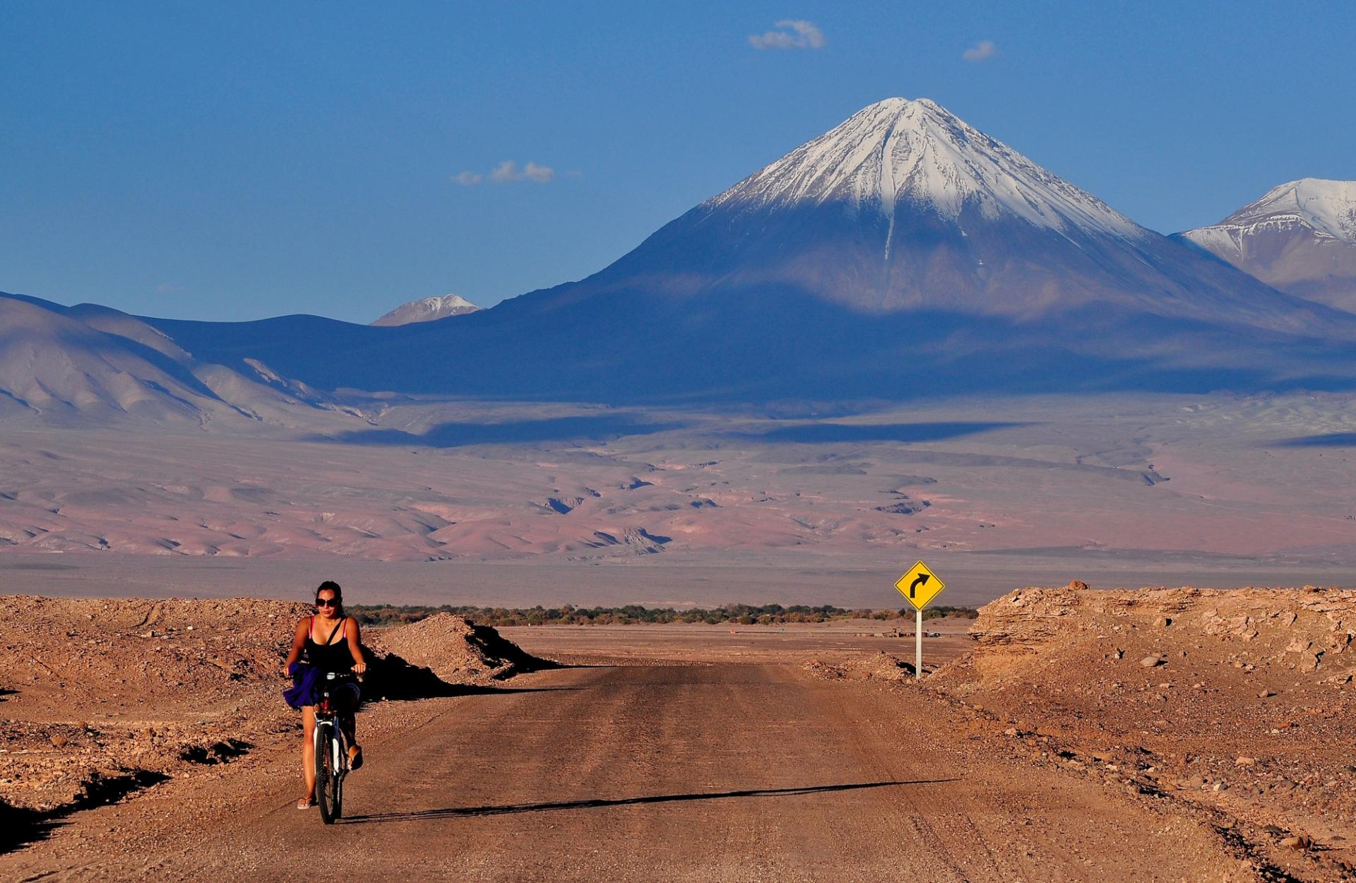 03 04licancabur from moon valley