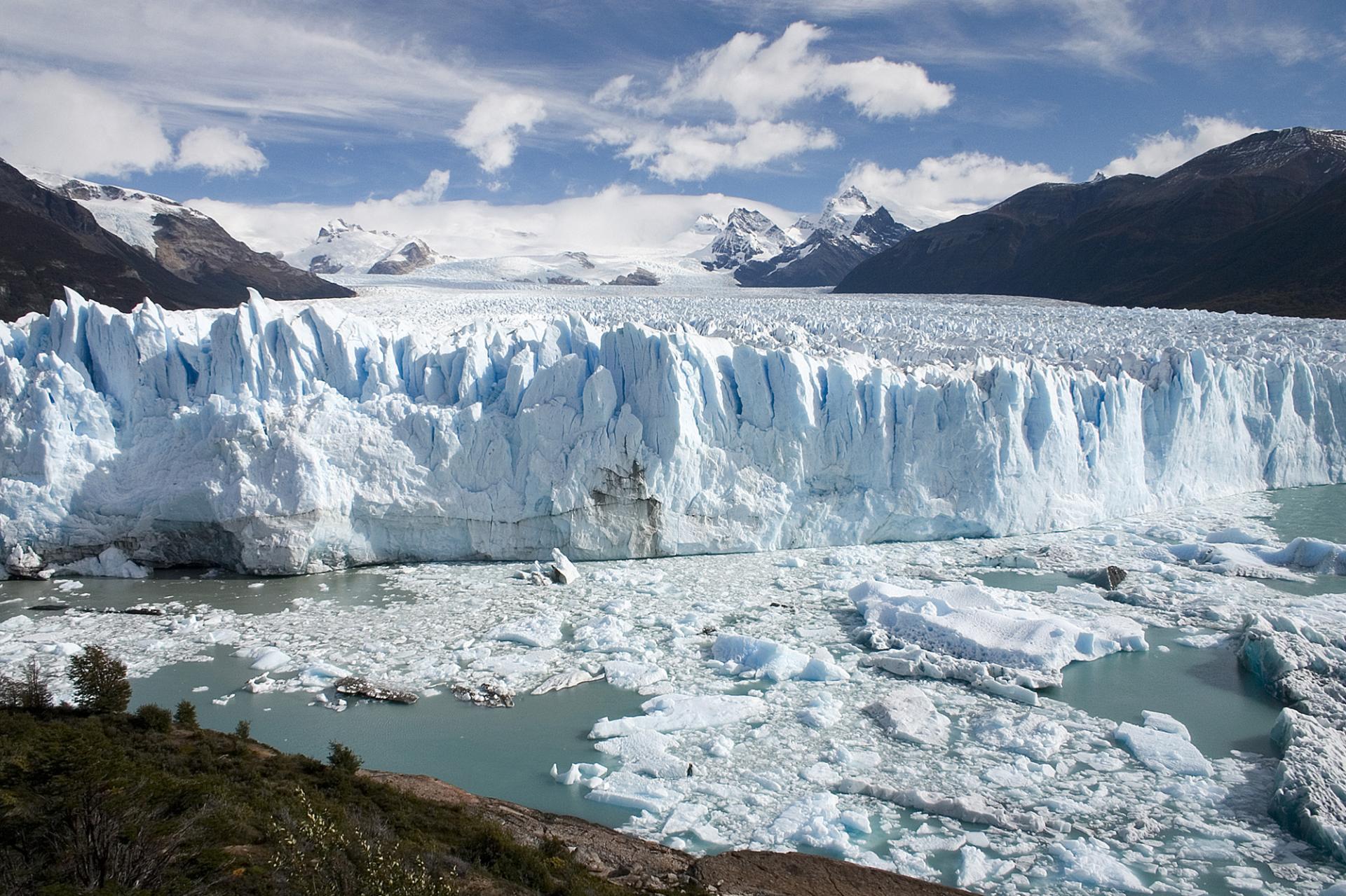 06 03perito moreno glacier patagonia argentina luca galuzzi 2005