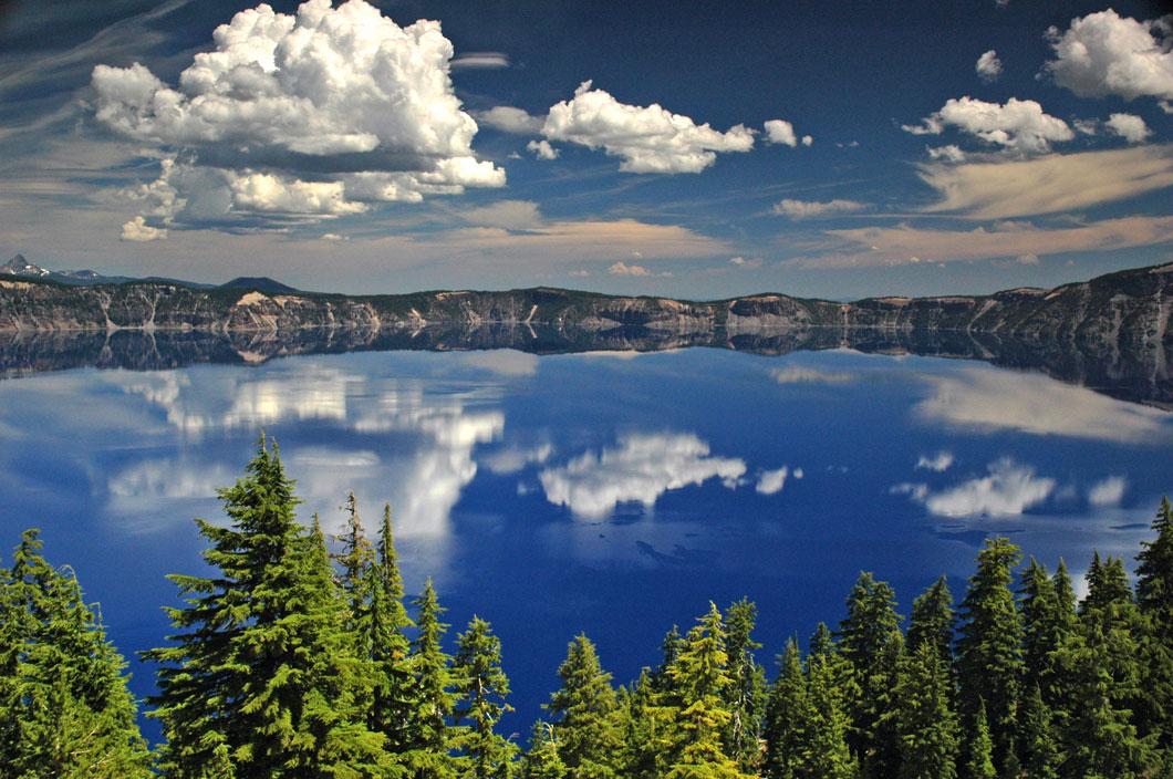 Crater lake oregon