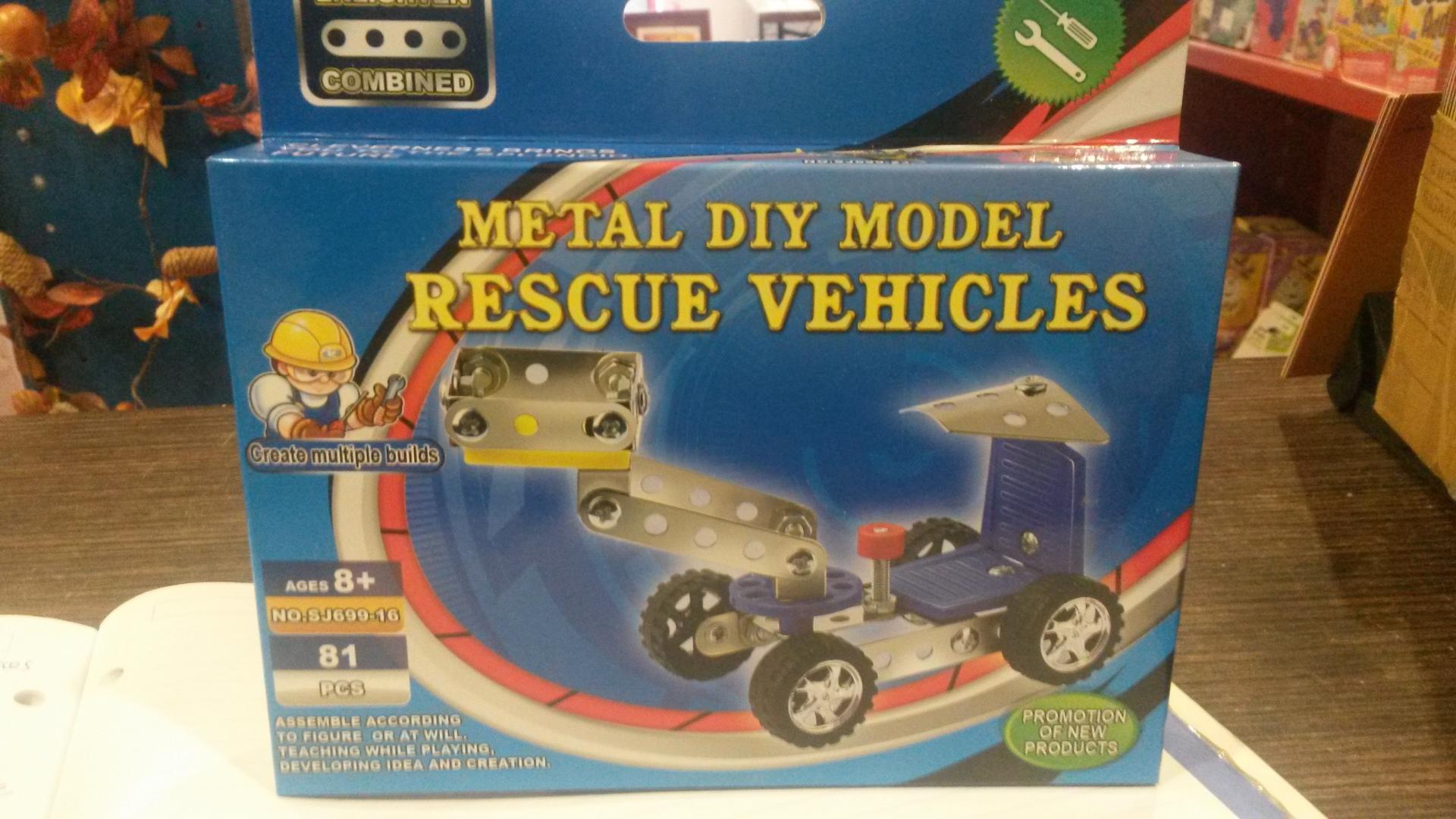 Vehiculedesecours81pieces1 1